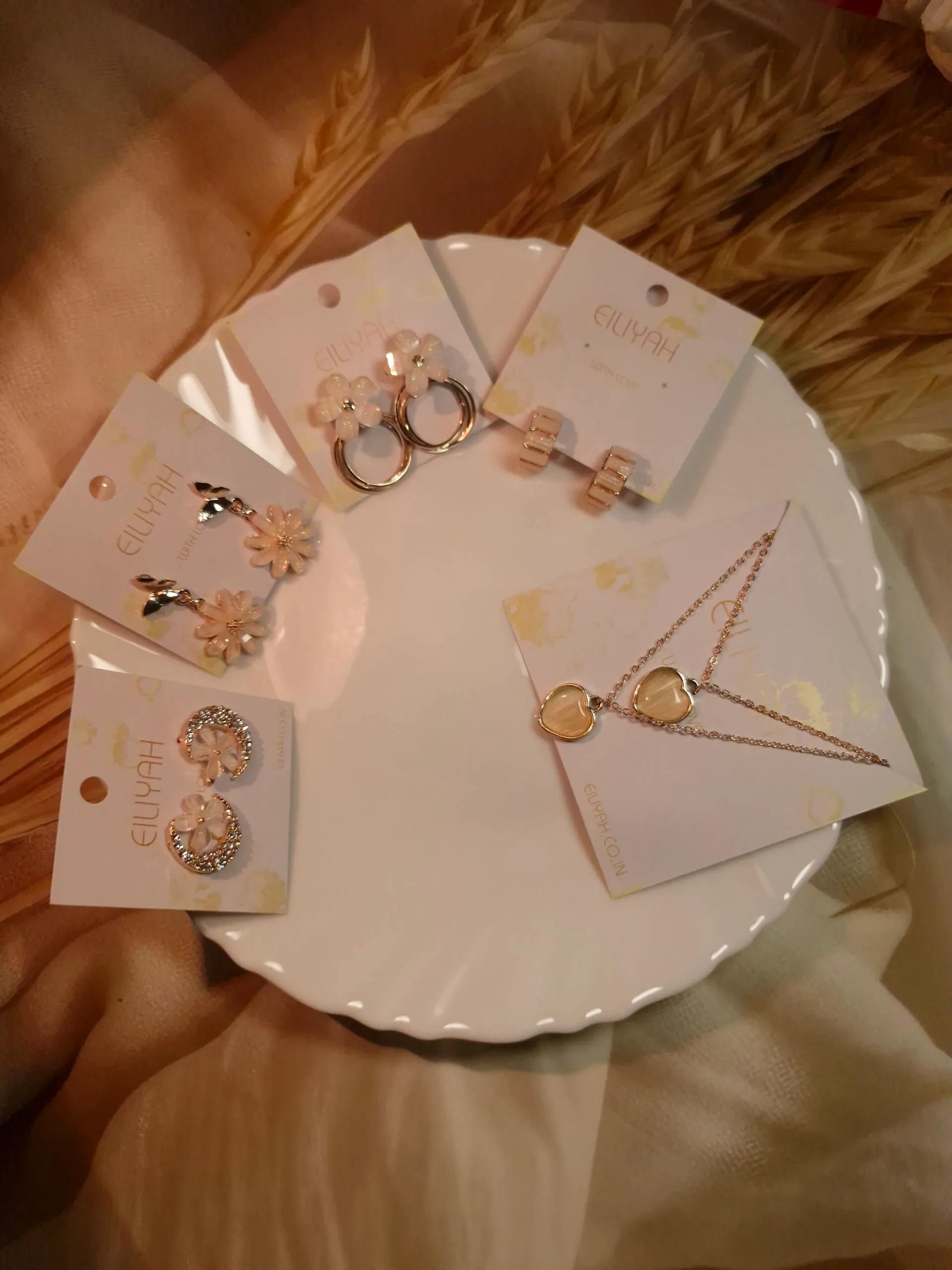Jewellery Gift Hamper for her with Personalised Card - Image 2