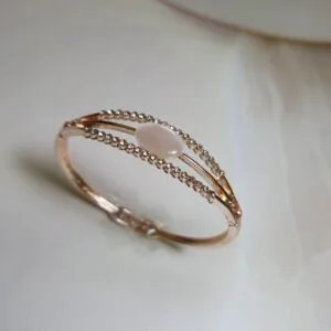 Chic Rose Gold Glamour Bracelet