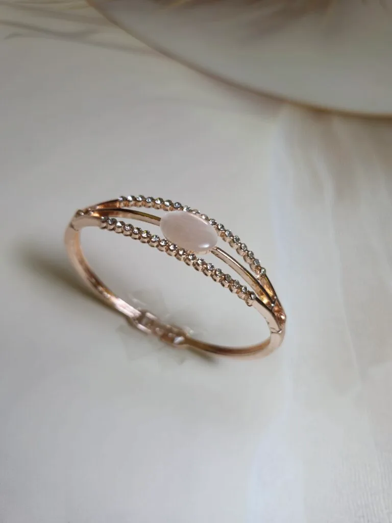 Chic Rose Gold Glamour Bracelet