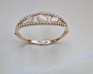 Rose Glow Bracelet