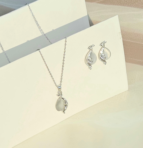 Silver Drop Delight
